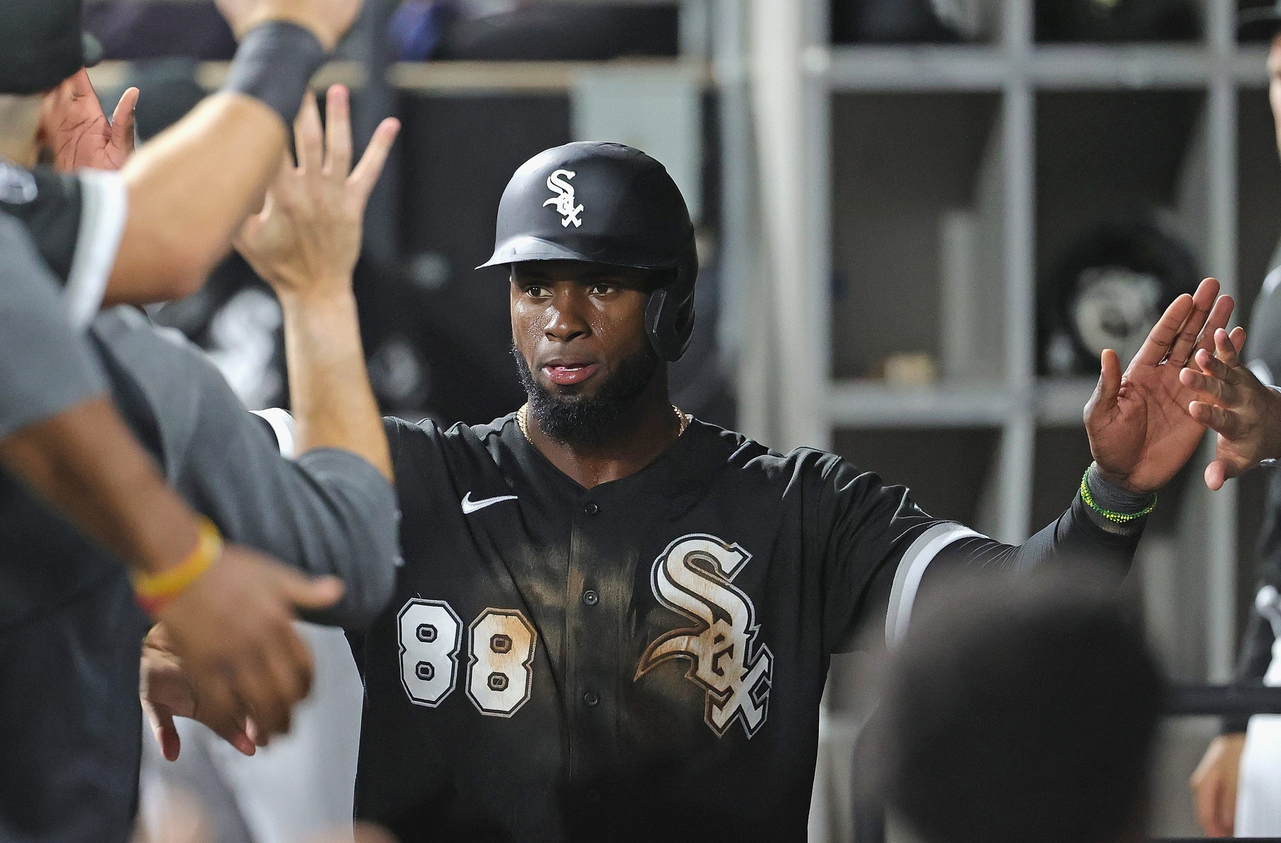 Luis Robert Jr. Predicted To Land With Reds In Blockbuster Trade