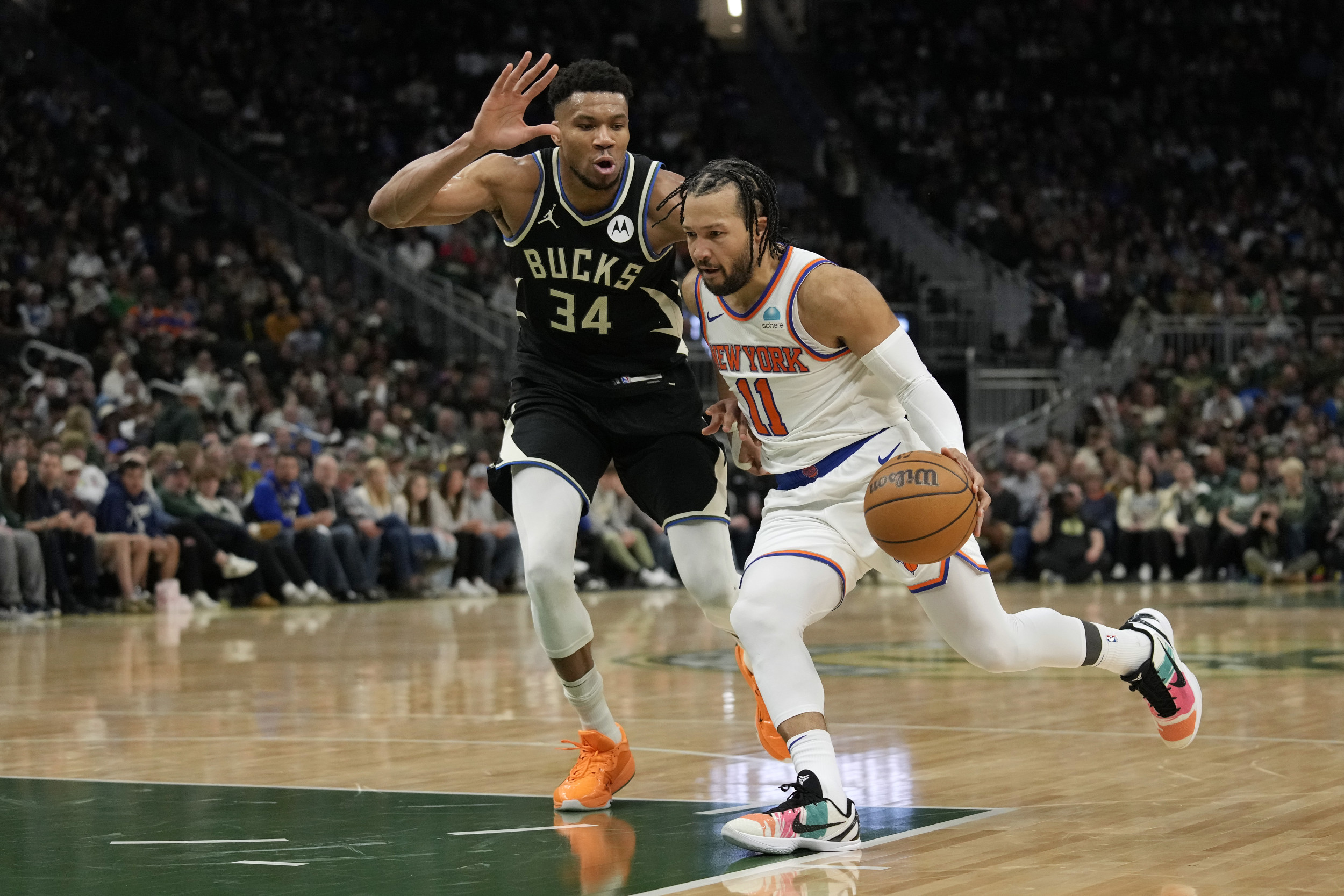 Knicks vs Bucks Injury Report: Giannis Antetokounmpo, Jalen Brunson Status Revealed