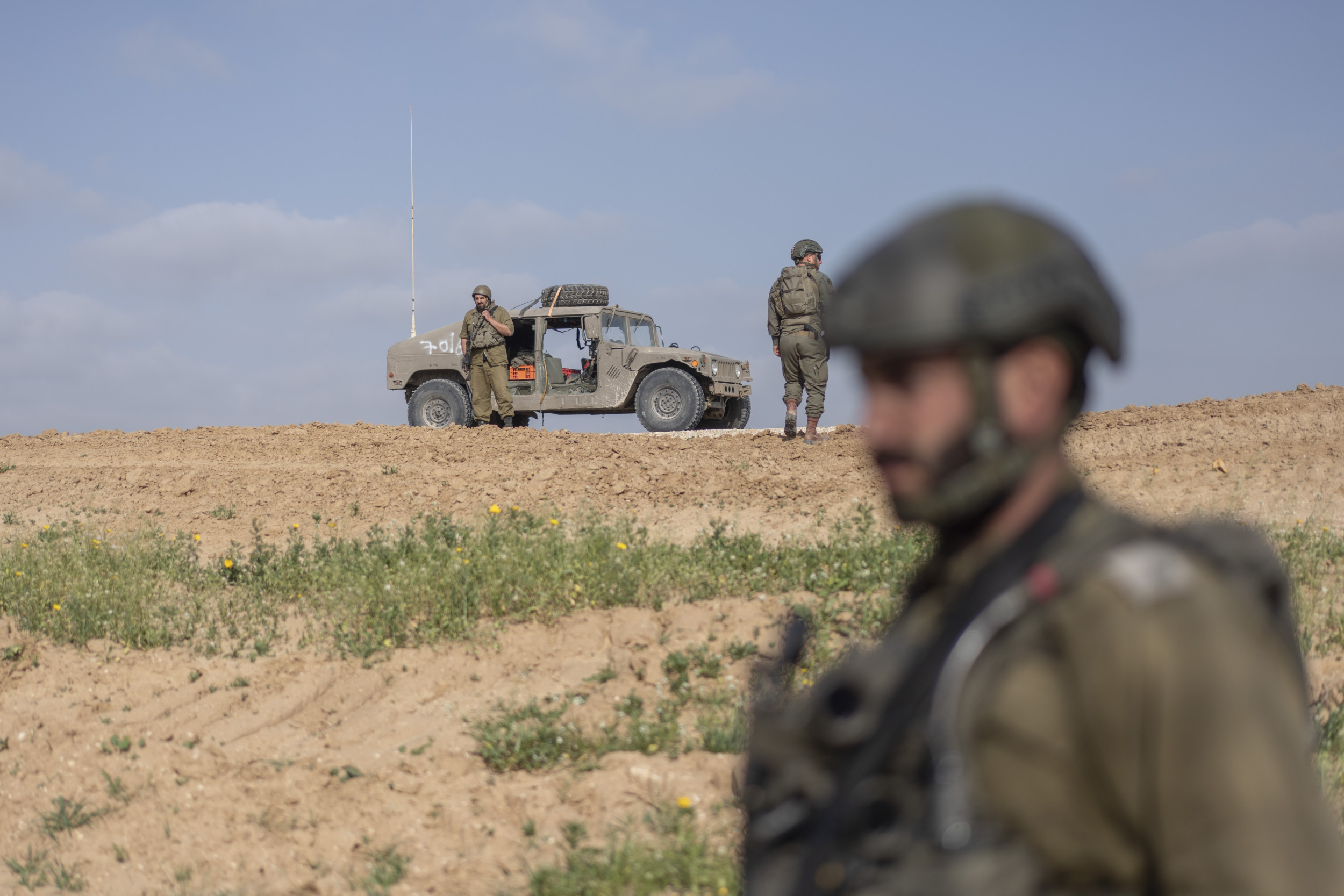 Animal Attack on Israeli Soldiers Goes Viral