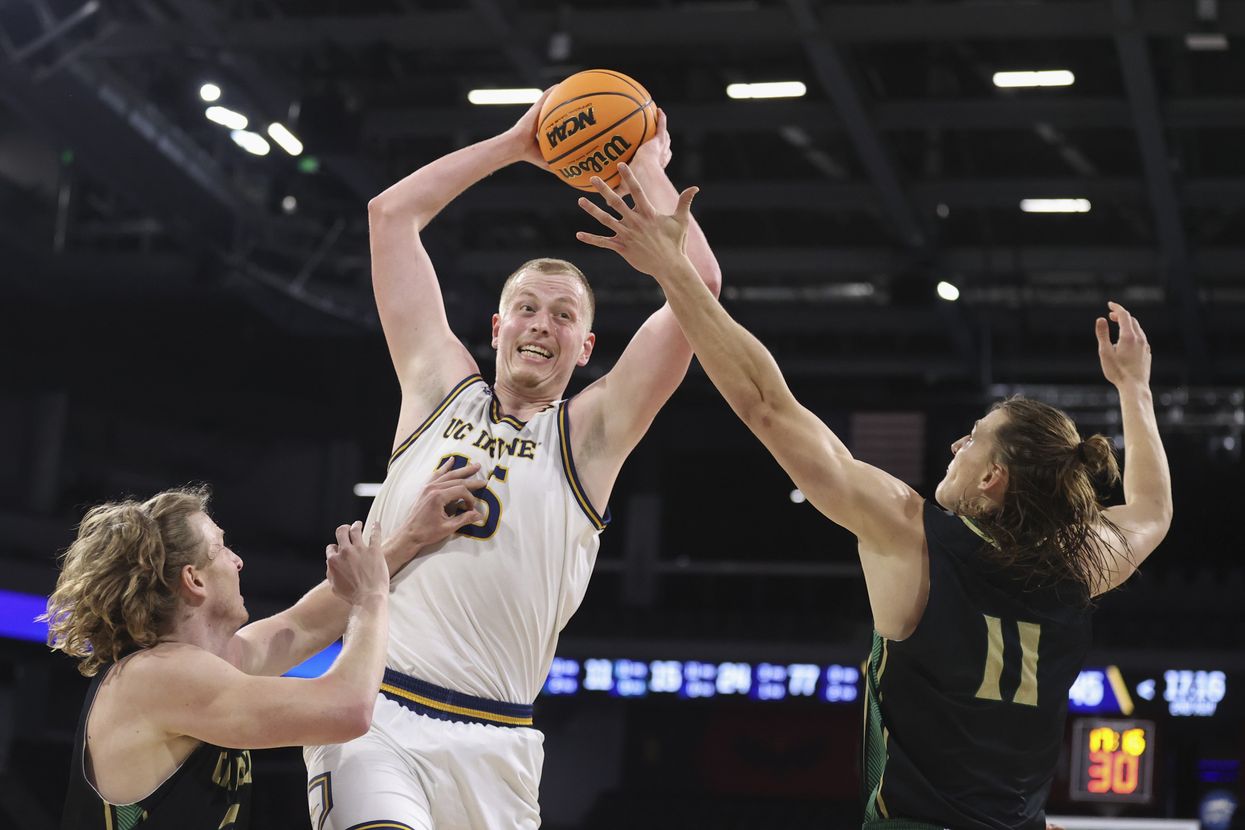 How to Watch Chattanooga vs. UC Irvine: Live Stream NIT Championship, TV Channel