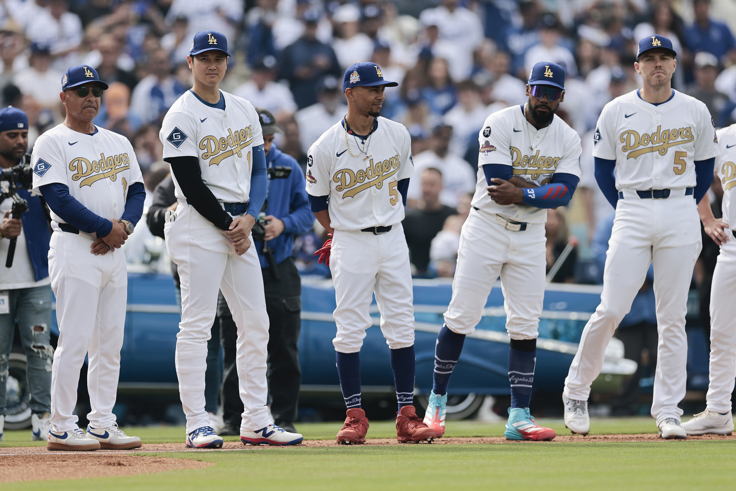 Dodgers Place Freddie Freeman on Injured List