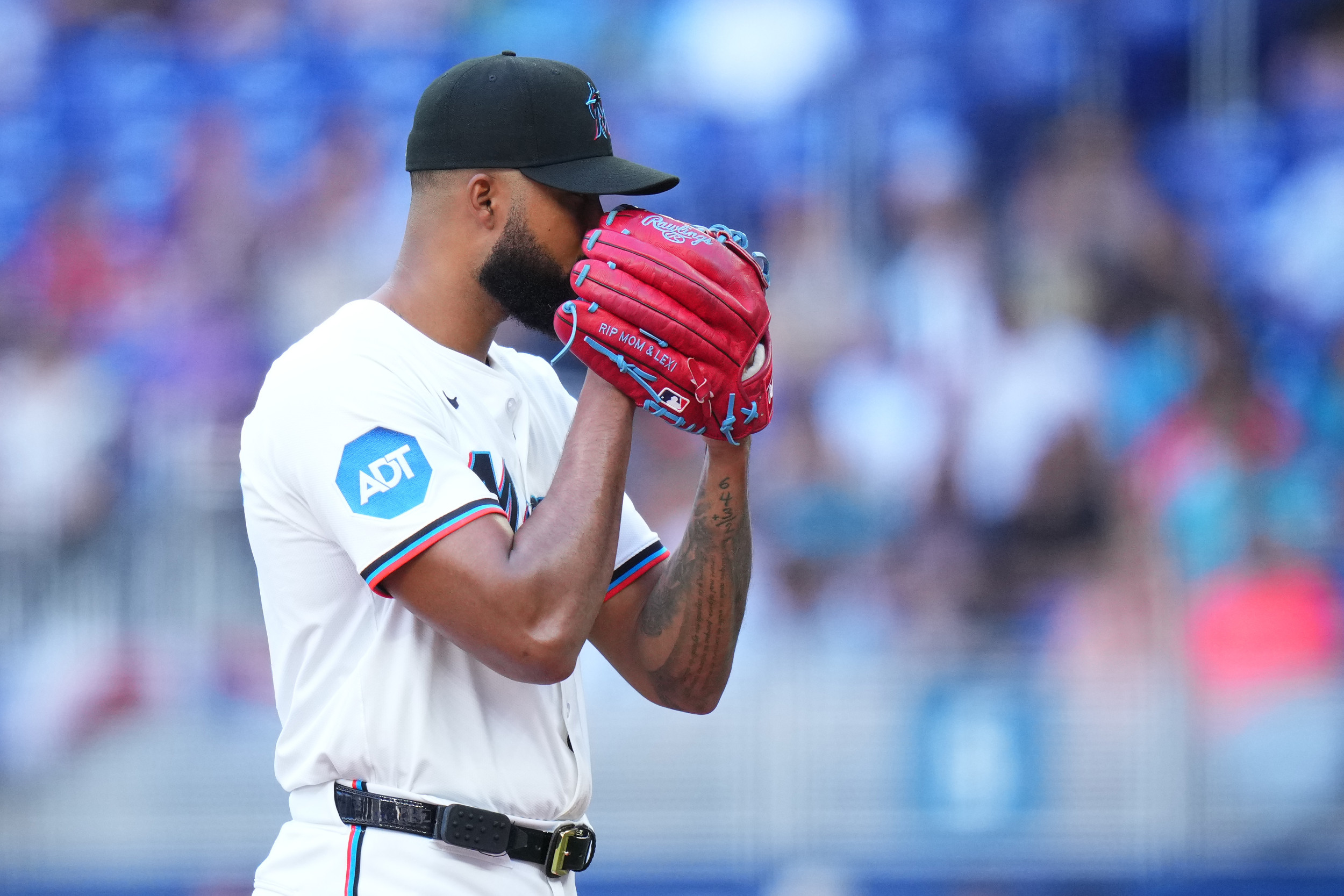Mets Would Part With 4 Prospects for Game-Changing Ace In Blockbuster Trade Proposal
