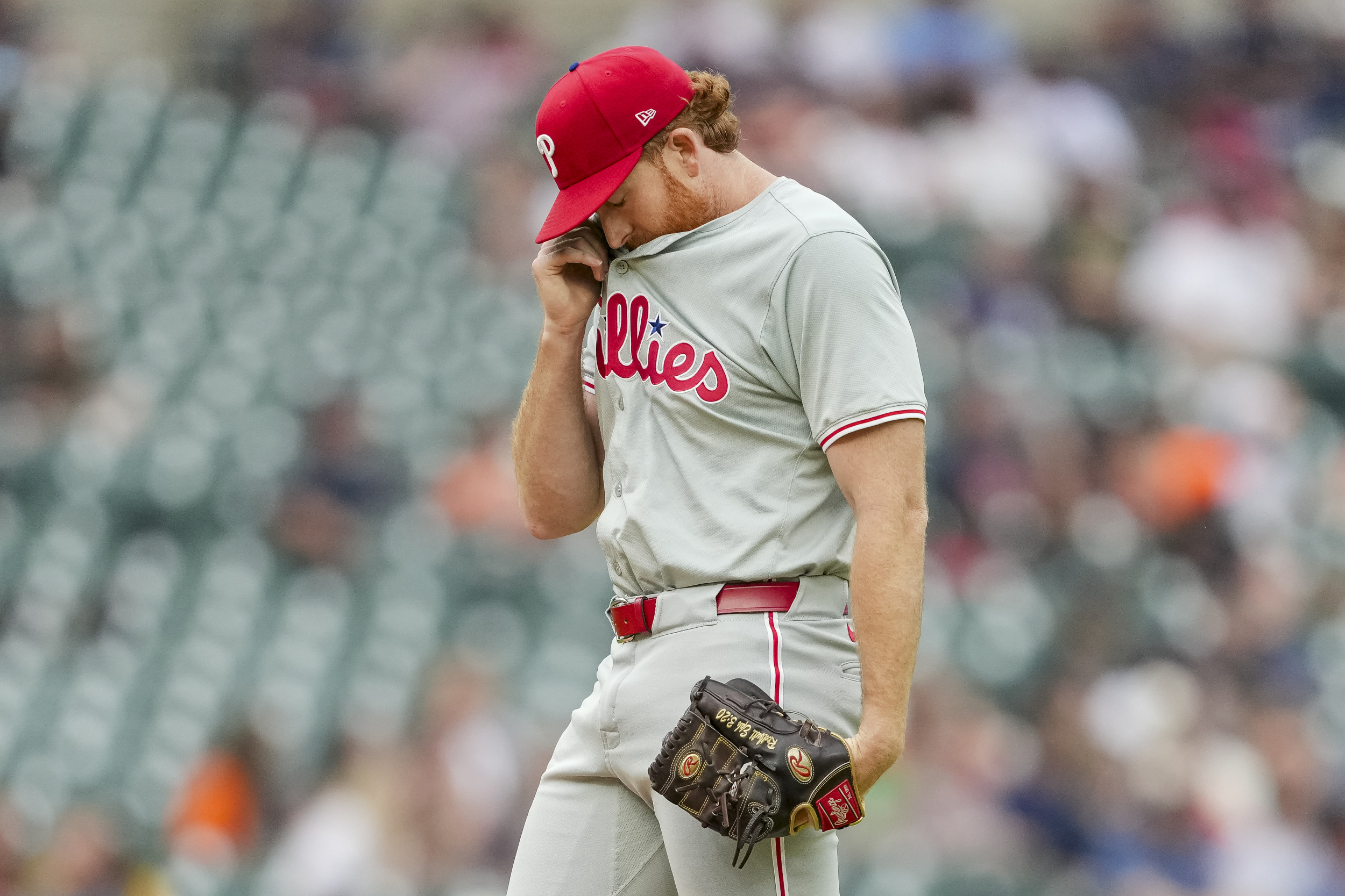 Yankees Shockingly Favored To Steal $2 Million Free Agent From Phillies