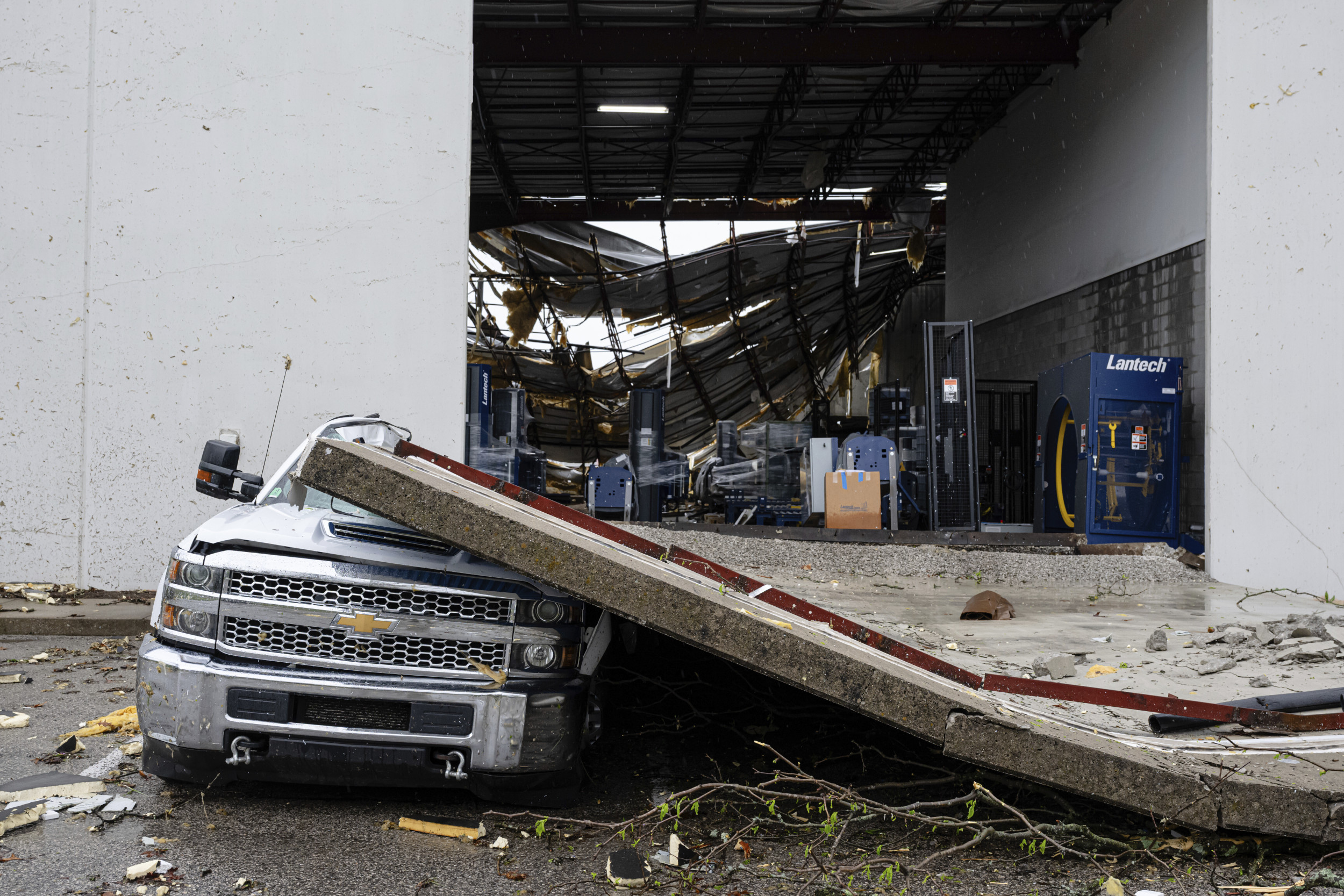 US Tornado Warnings Break 14-Year Record