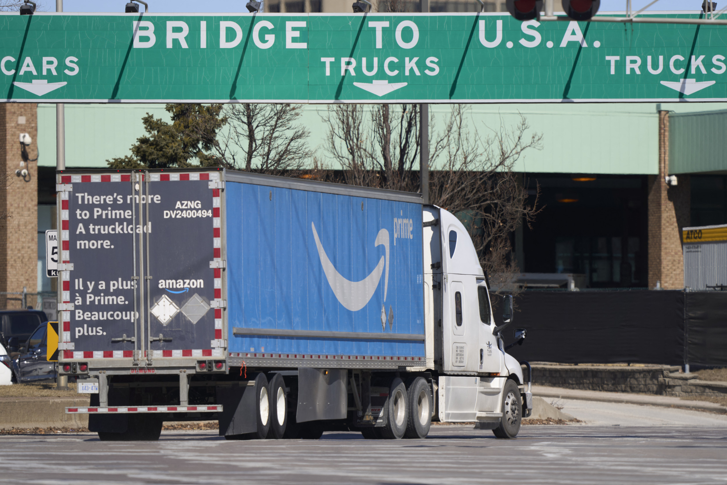 British Tourist Detained by ICE for 19 Days Warns Against All US Travel