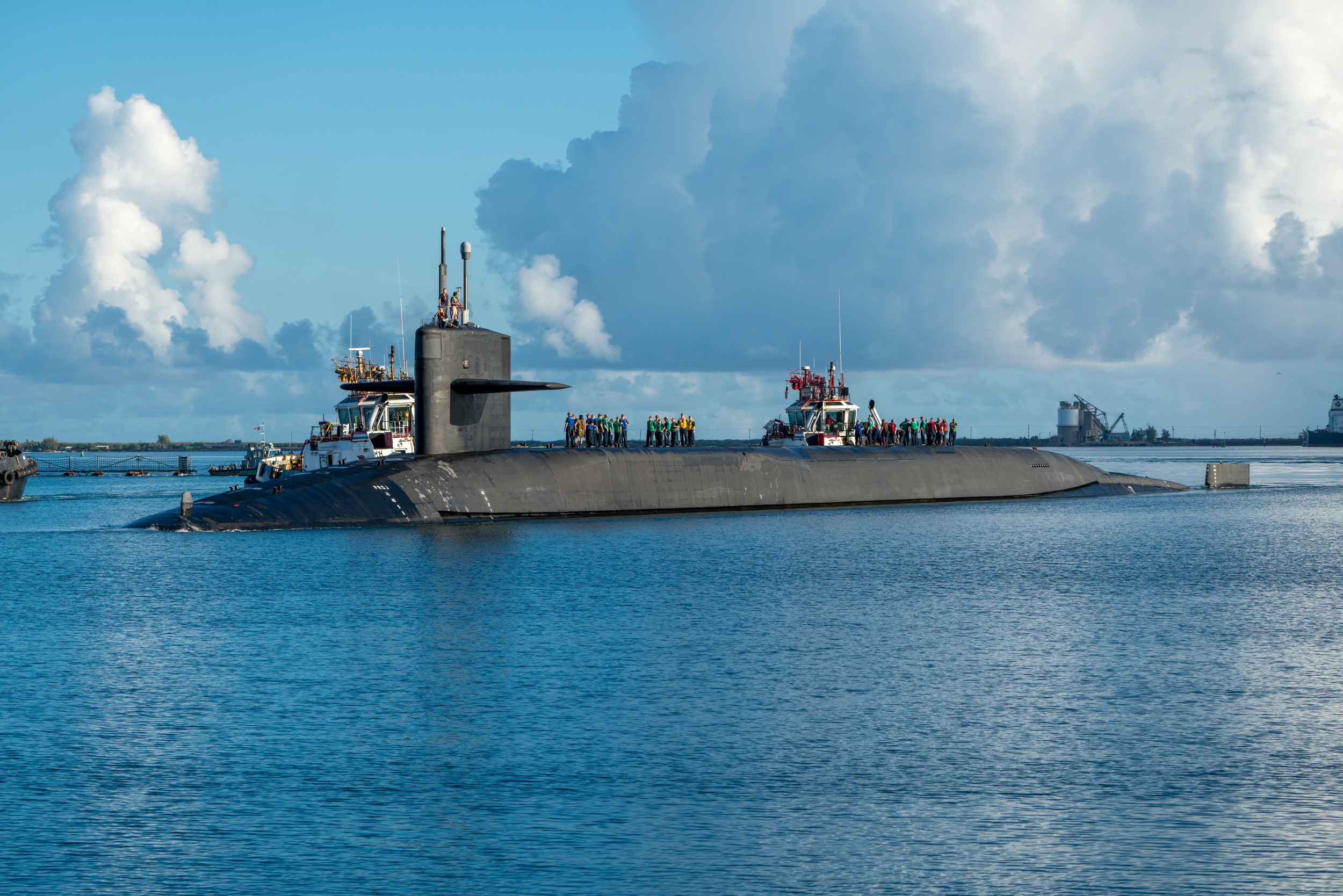 US Reveals Nuclear Submarine in China’s Backyard