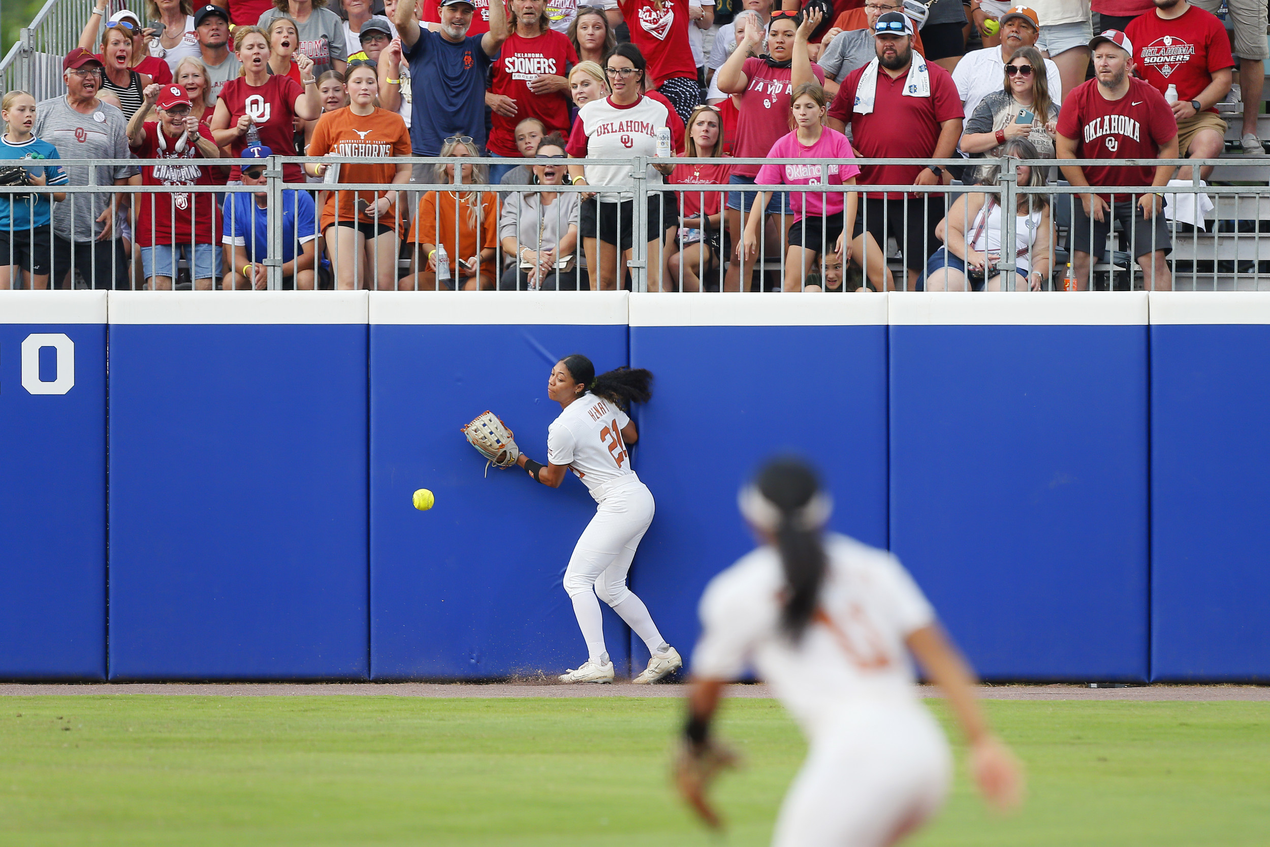 How to Watch Oregon vs Ole Miss: Live Stream Women’s College Softball World Series, TV Channel