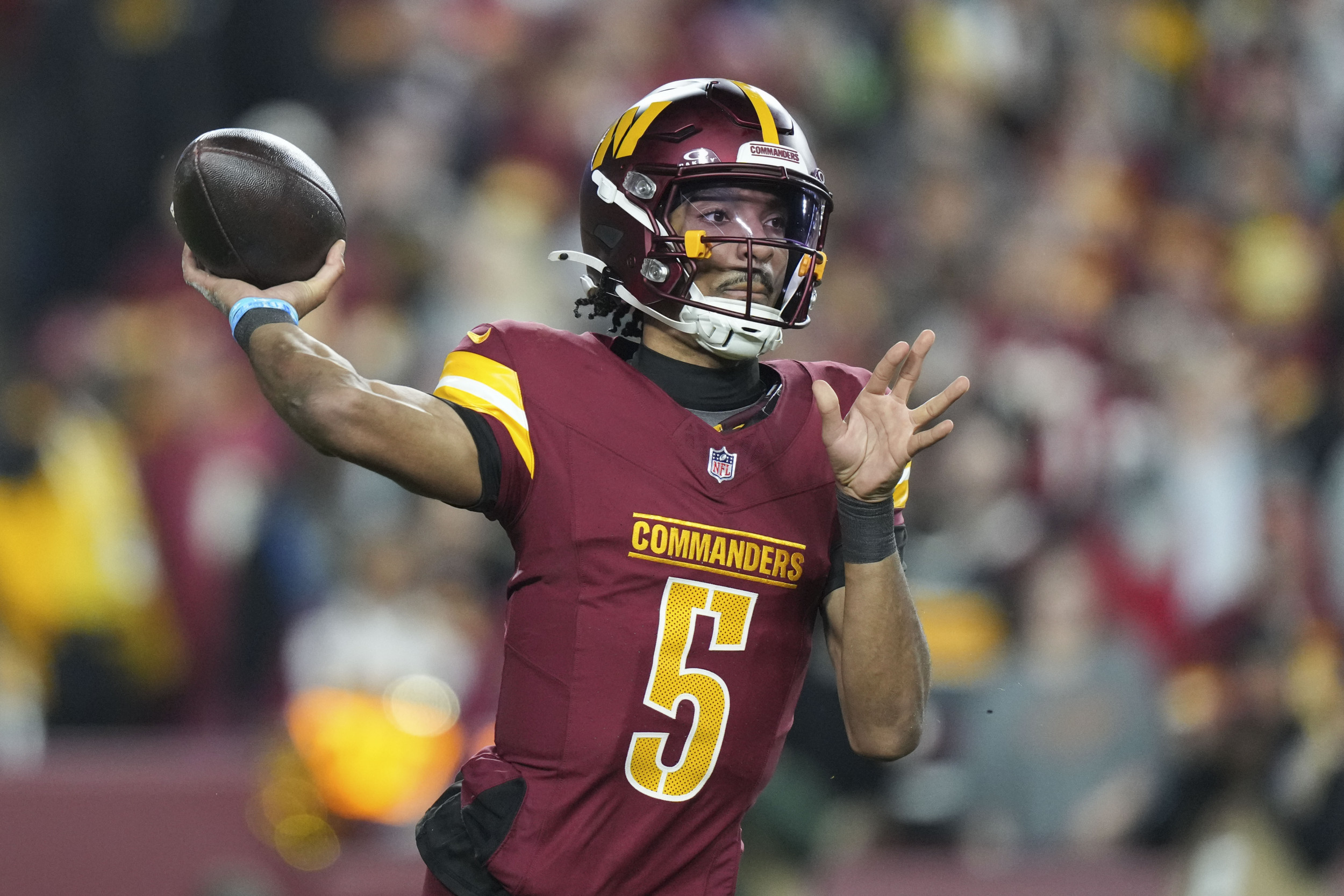 Commanders Coach Speaks on Jayden Daniels’ Comfort Level