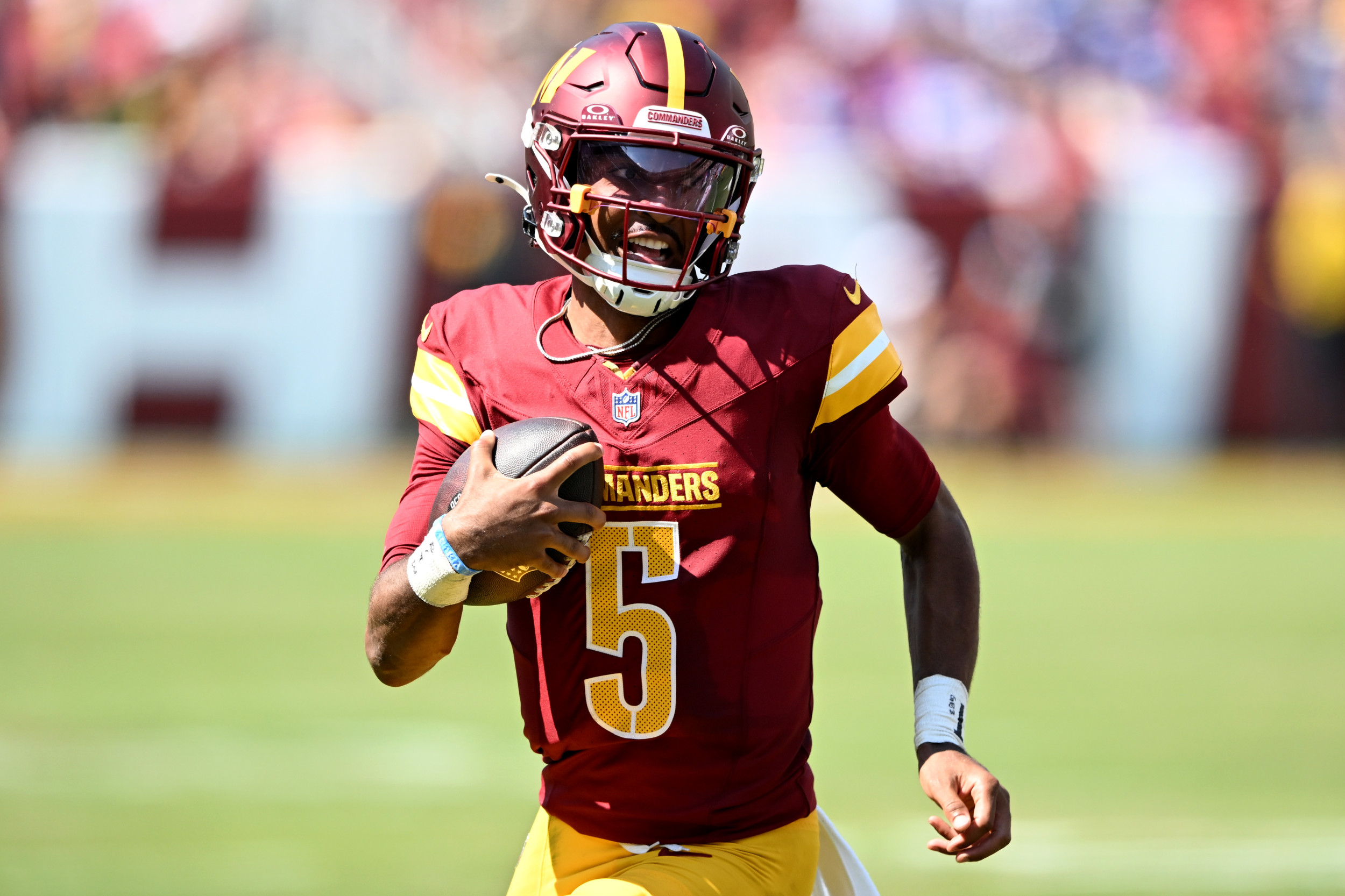 NFL Writer Makes Major Jayden Daniels Claim