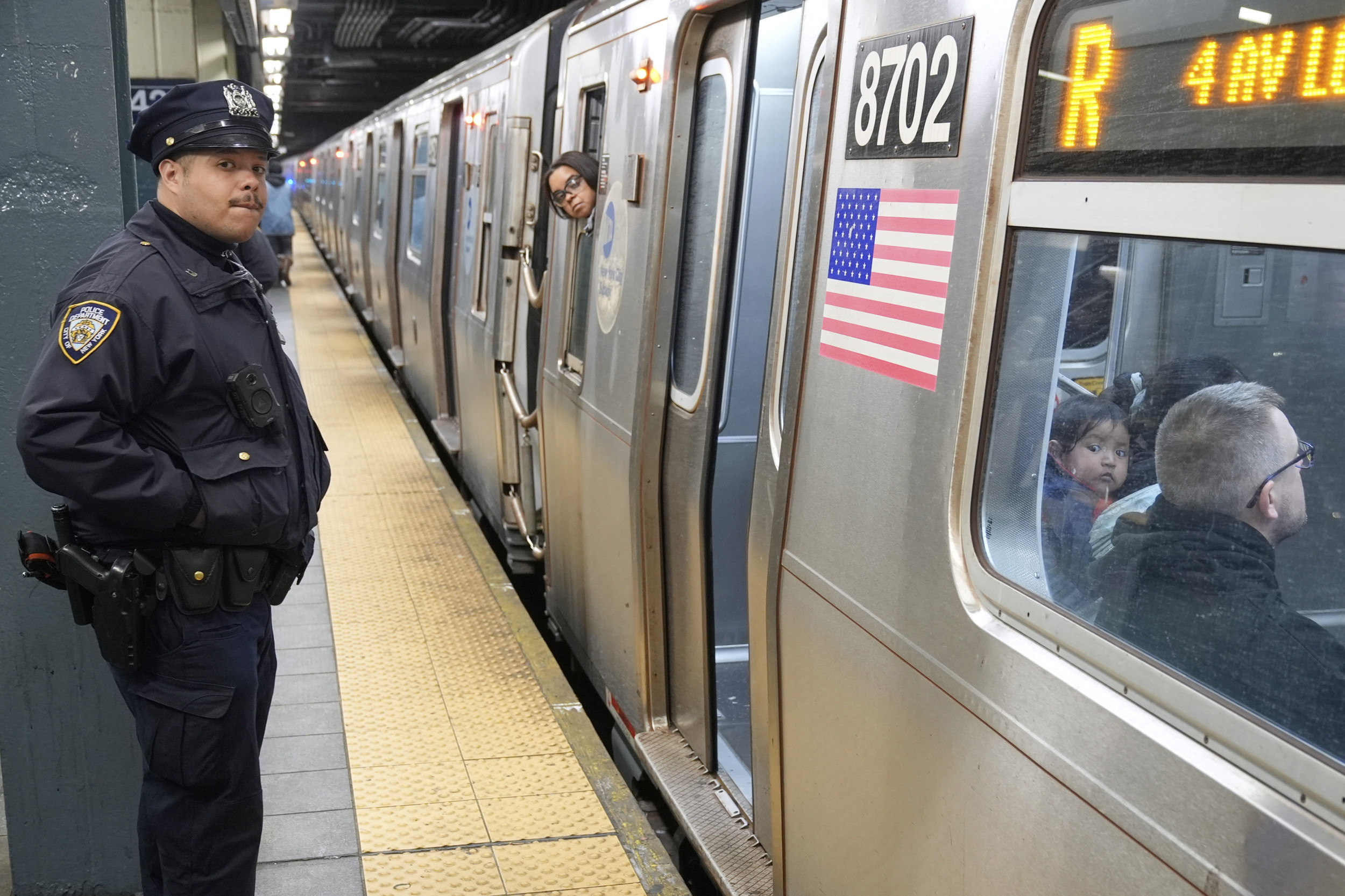 New York Deliveryman Wins $22.75m After Losing Five Toes on Subway