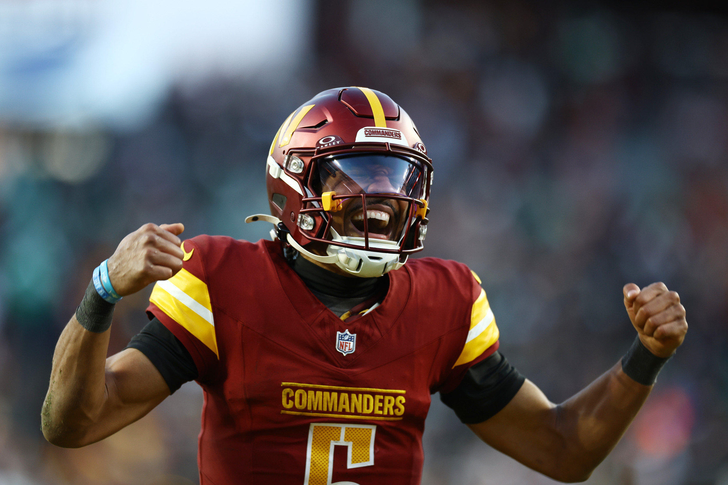 NFL WR Makes Bold Claim About The 2025 Commanders Offense