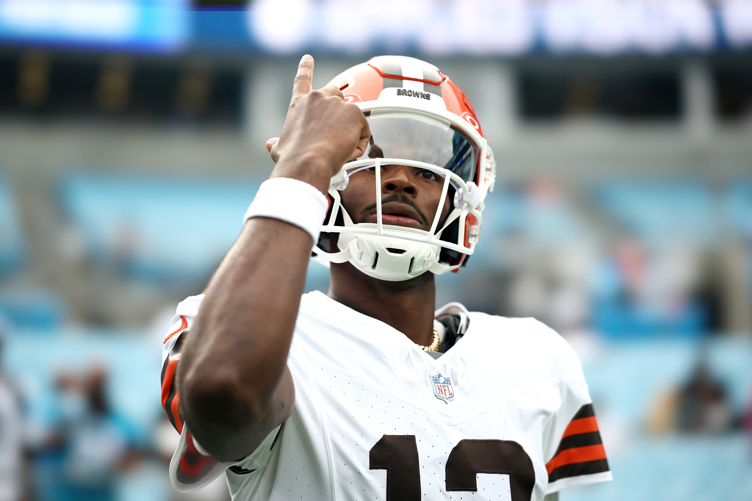 Deion Sanders’ 3-Word Reaction to Shedeur Sanders’ First NFL TD Turns Heads