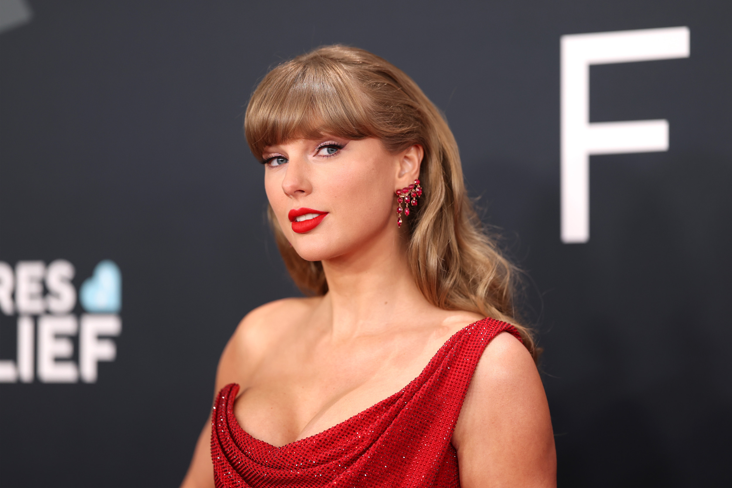 Taylor Swift’s Popularity With Republicans Drops by Double-Digits: Poll
